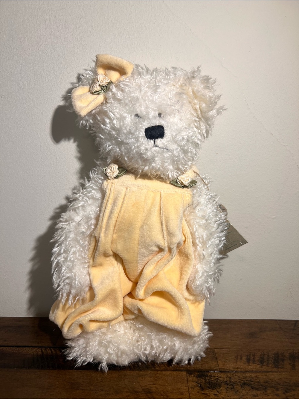 Boyd’s Bear Winnie Wuzzwhite